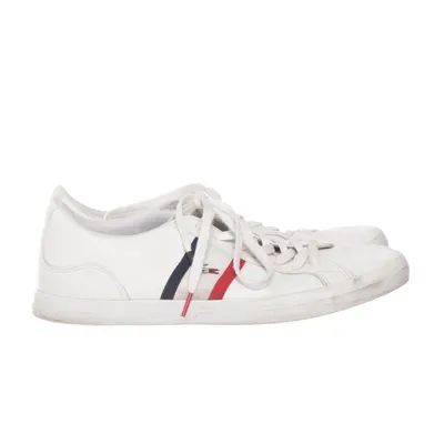 Sneakers (Hvid, Rød, Blå) fra Lacoste
