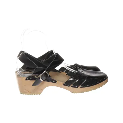 Clogs (Black) from Svensk Fotriktig Trätoffel Leather