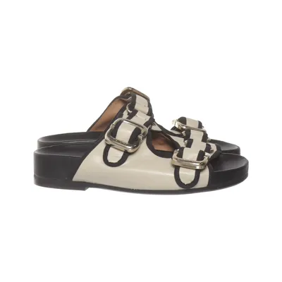 Slip-ins (Beige, Black) from Flattered Leather