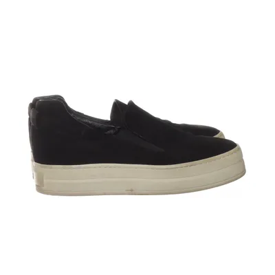 Slip-ons (Svart) från A Pair Footwear
