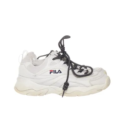 Trainers (RAY LOW WMN) from Fila