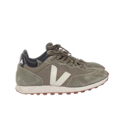 Sneakers (Green) from Veja