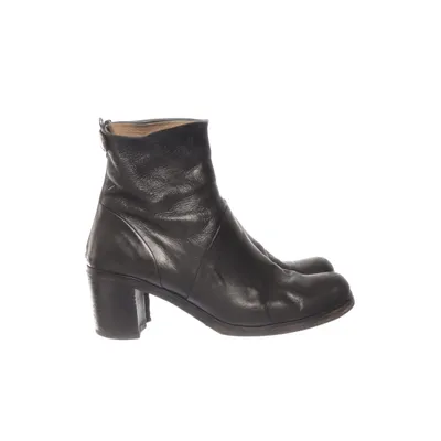 Bottines (Noir) de HOPE by Ringstrand Söderberg Cuir