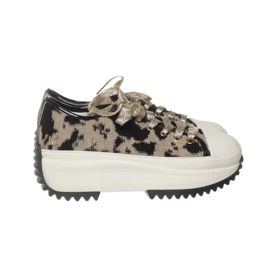 Sneakers (Beige, Zwart, Goud) van Lola Casademunt