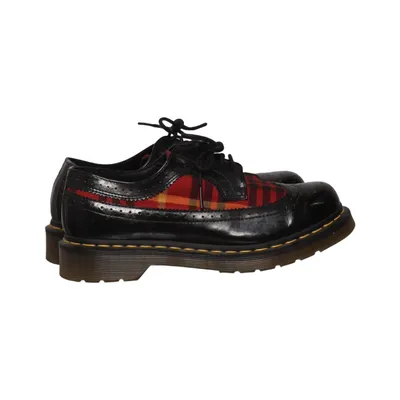 Brogues (Marnie) from Dr. Martens