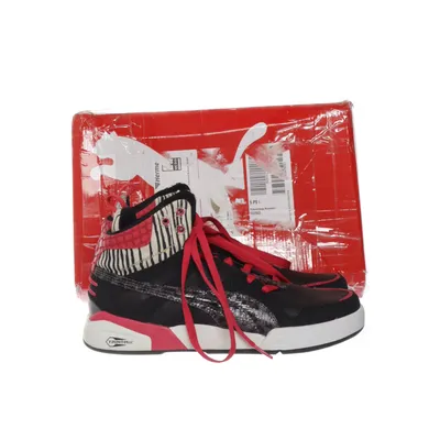 Basketball shoes (Black, Red, Multicolored) from Puma