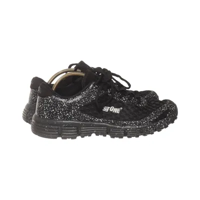 Baskets (Noir, Blanc) de Stone