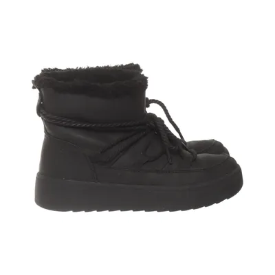 Curling boots (Black) from Linear of Sweden