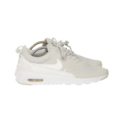 Baskets (Beige, Blanc) de Nike Air Max