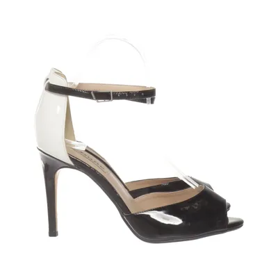 High heel sandals (Black, White) from Dune