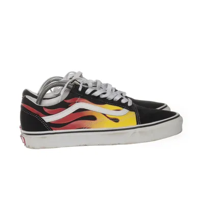 Sneakers (Svart, Gul, Röd, Vit) från Vans