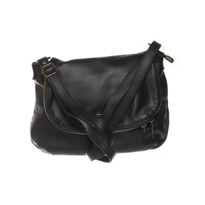 Axelremsväska (Svart) från Isabella Rhea Skinn