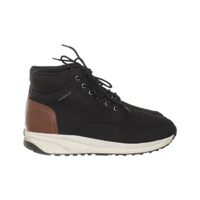 Schnürstiefel (Schwarz, Braun) von Linear of Sweden