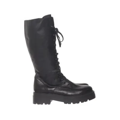 Bottes (Noir) de Sacha Iconic