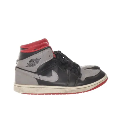 Basketskor (Svart, Grå, Röd) från Nike