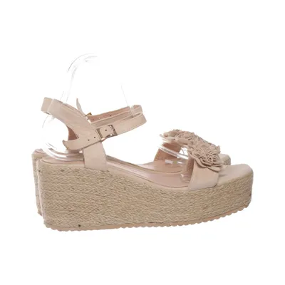 Kilklackar (Beige) från Lucky Shoes
