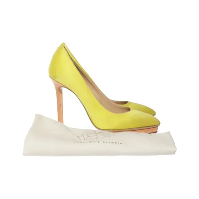 Escarpins (Jaune) de Charlotte Olympia Cuir