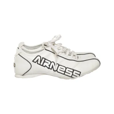 Trainers (White) from Airness