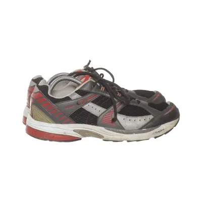 Trainers (Black, Gray, Red) from Li-Ning