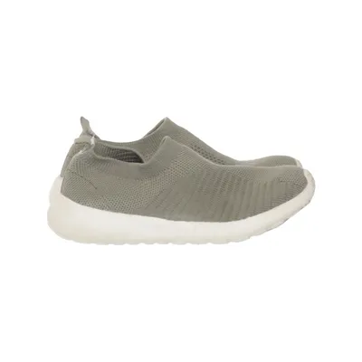 Slip-ons (Gray, White) from Baby Mocs