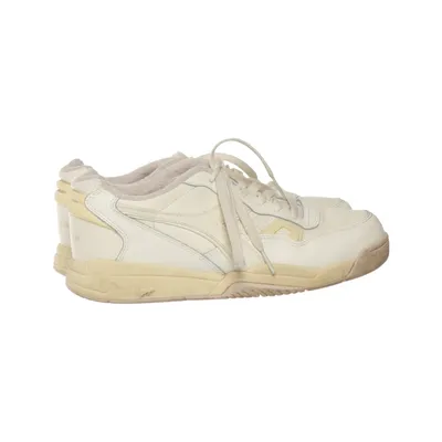 Sneakers (Beige) from Diadora