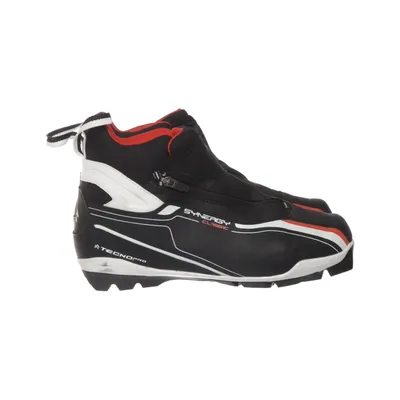 Cross-country ski boots (Black, White, Red) from Tecno Pro