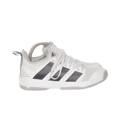 Sneakers (Adipower Stabil) från Adidas