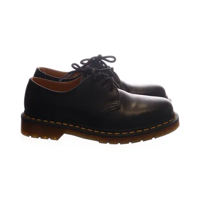 Derbyskor (Svart) från Dr. Martens