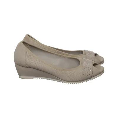 Chaussure compensées (Beige) de Clara Barson