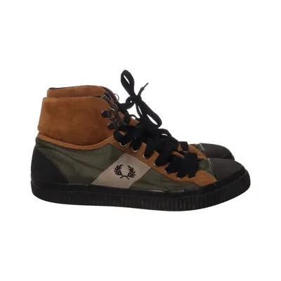 Laced boots (Green, Brown, Black) from Fred Perry