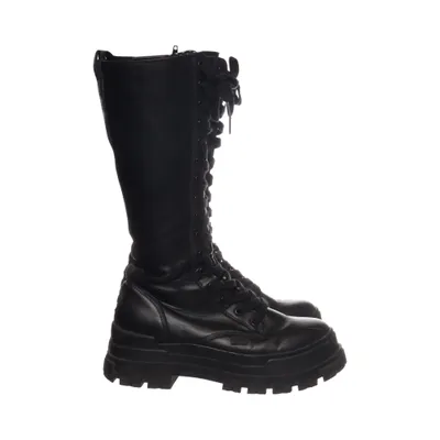 Boots (Black) from Buffalo