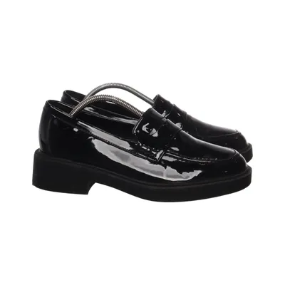 Loafers (Black) from Chaakan