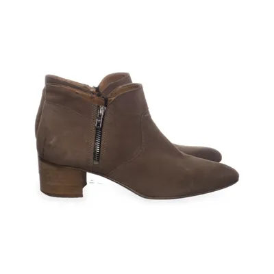 Bottes à talons (Beige) de Viola