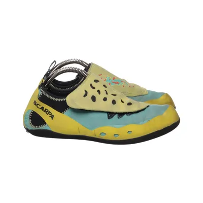 Climbing shoes (Piki J) from Scarpa