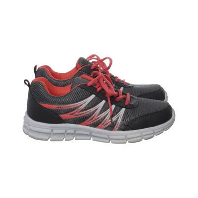 Trainers (Gray, Pink, White) from D.T. New York