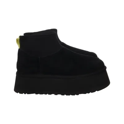 Boots (Classic Ultra Mini Platform) von UGG