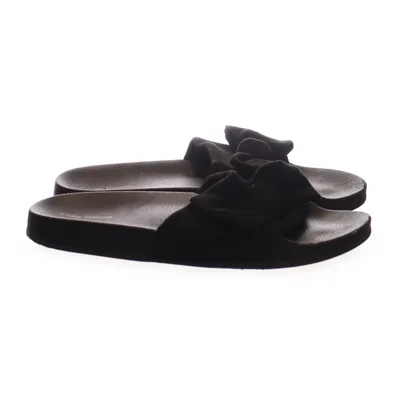 Slip-ins (Black) from Clara Barson