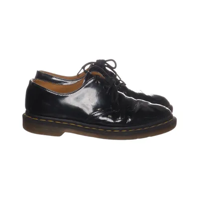 Derbyskor (Svart) från Dr. Martens