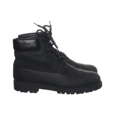 Laced boots (Black) from Shepherd Leather