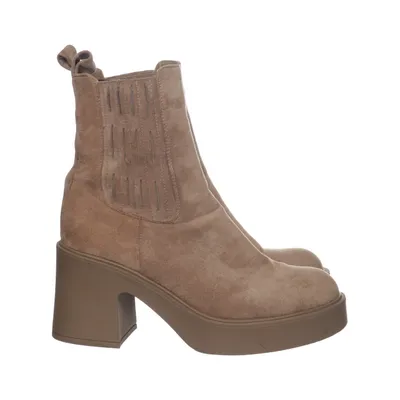 Chelsea boots (Beige) from Maruti