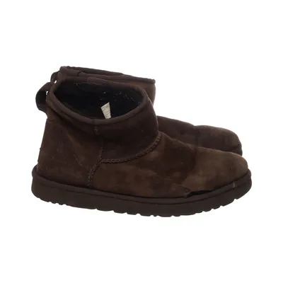 Boots (Braun) von UGG