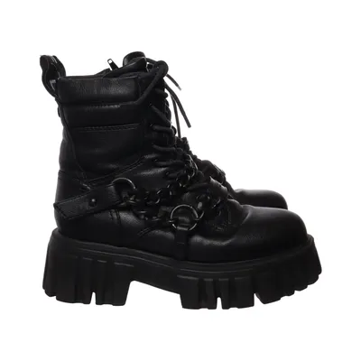 Laced boots (Black) from Buffalo
