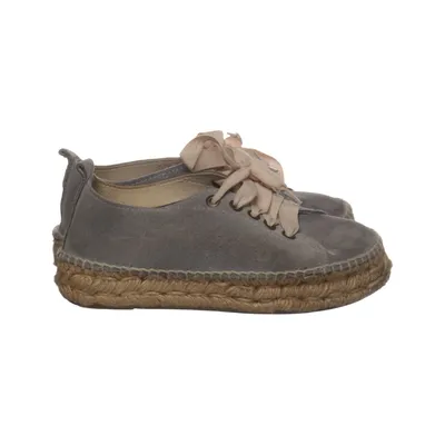 Espadrilles (Gray) from Manebí