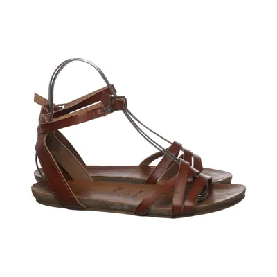 Sandals (Brown) from Blowfish