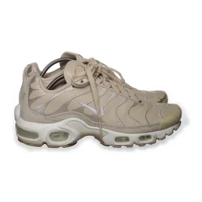 Trainers (DZ2832-200) from Nike