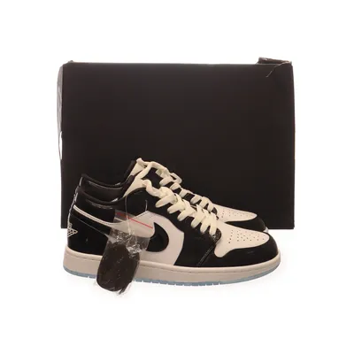Sneakers (1 Low) from Nike Air Jordan