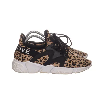 Sneakers (Beige, Black, White) from Claudia Ghizzani