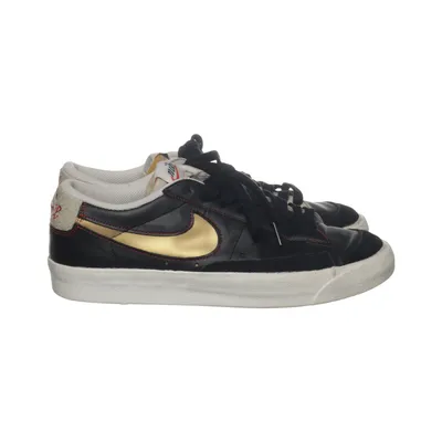 Sneakers (Blazer Low '77 PRM) från Nike