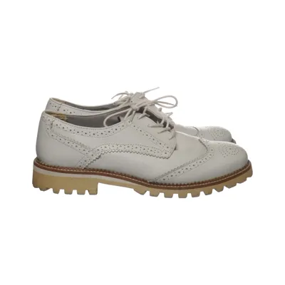 Brogues (Vit) från Invito