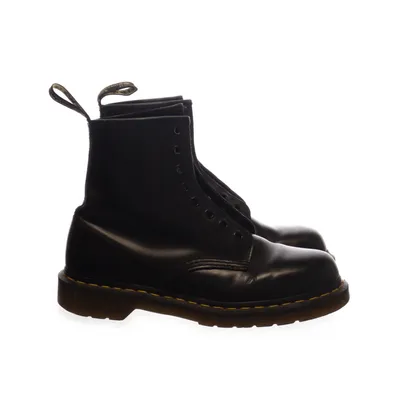 Kängor (10072) från Dr. Martens